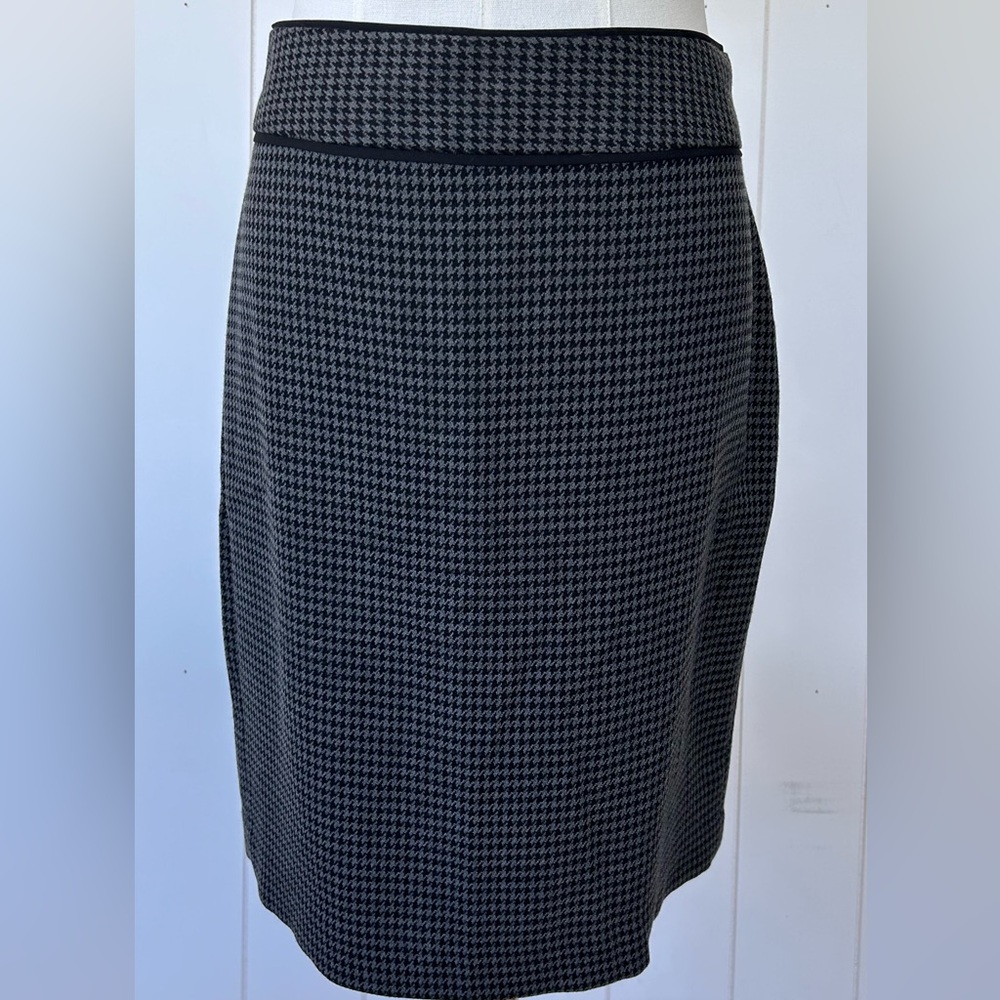 Banana Republic‎ Factory Houndstooth Pencil Skirt Back Zip Black & Gray Size 6